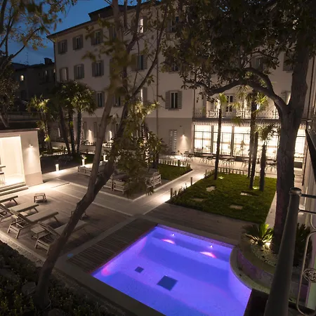 Отель Palazzo Castri 1874 Spa & Garden Флоренция