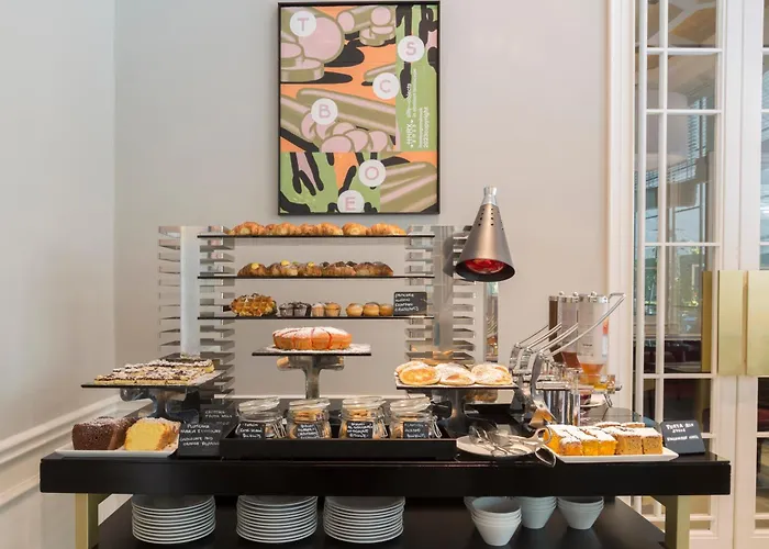 Palazzo Castri 1874 & Garden 酒店 4*